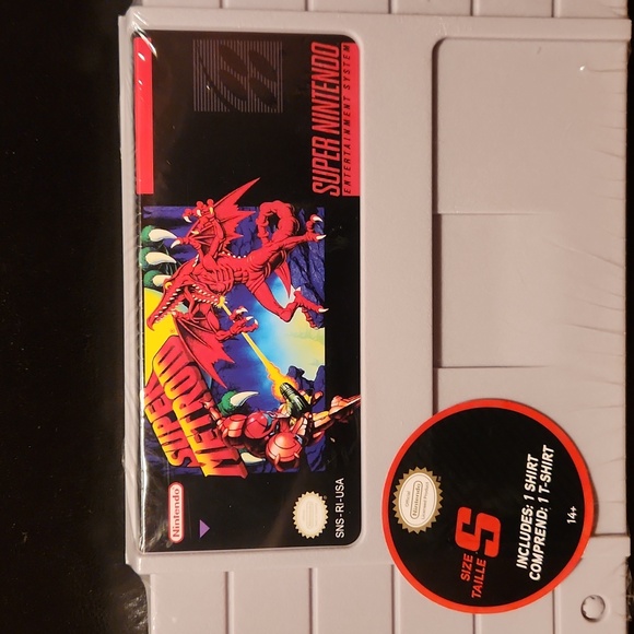 T-shirt/ Wall Hanger Super Nintendo Super Metroid gift set - Picture 2 of 11